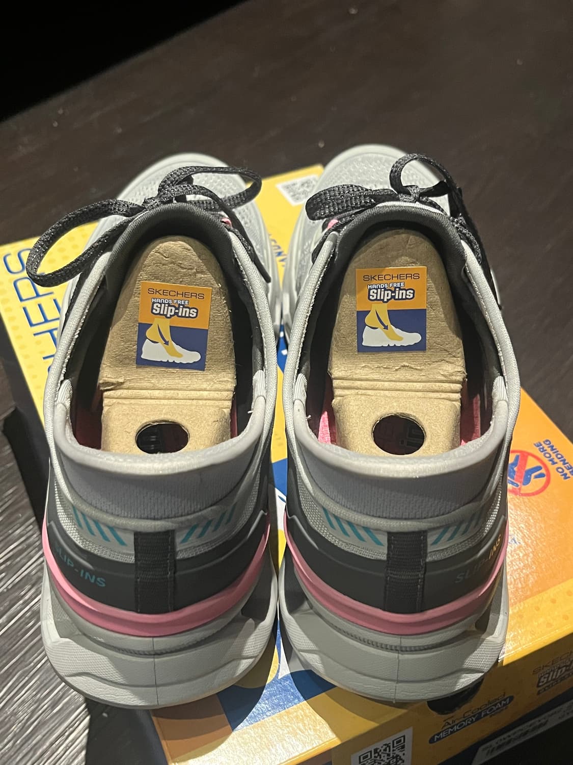 스케쳐스 여성 글라이드 슬립인스 255 상품이미지5