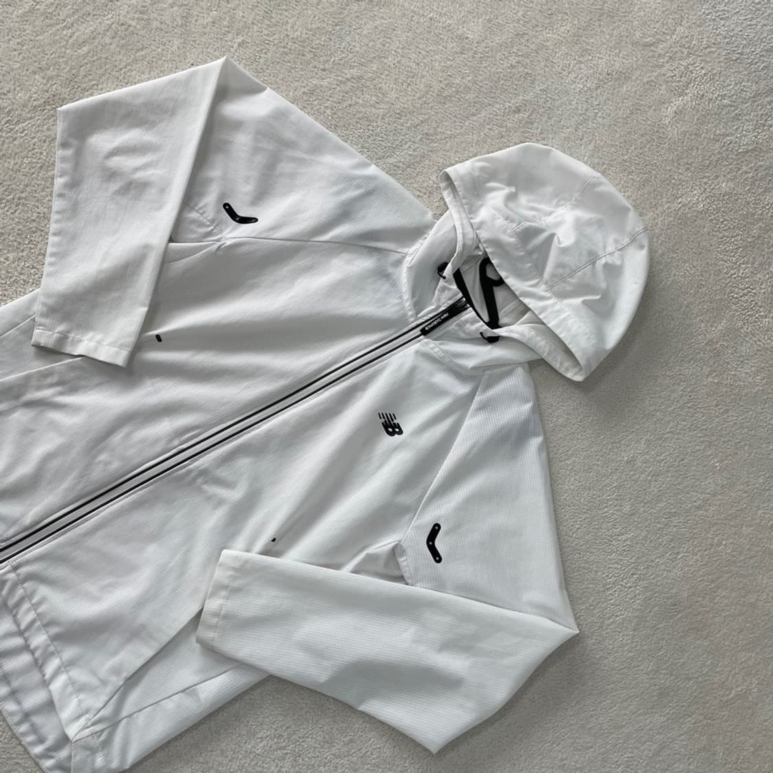 L 뉴발란스 러닝 바람막이 자켓 100 상품이미지3