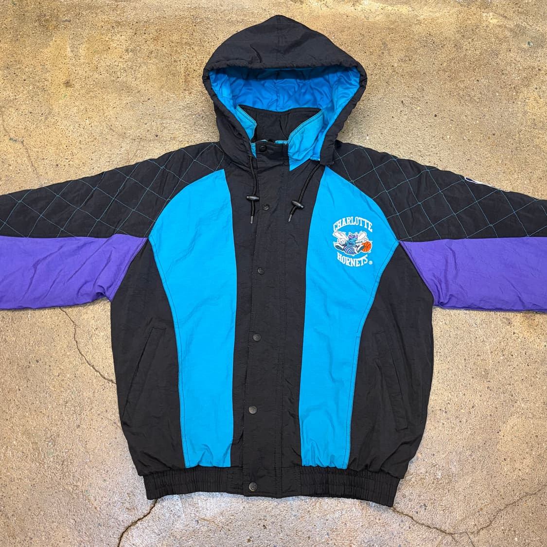 90s 미국 빈티지 스타터 NBA 샬럿 호네츠 패딩점퍼  상품이미지6
