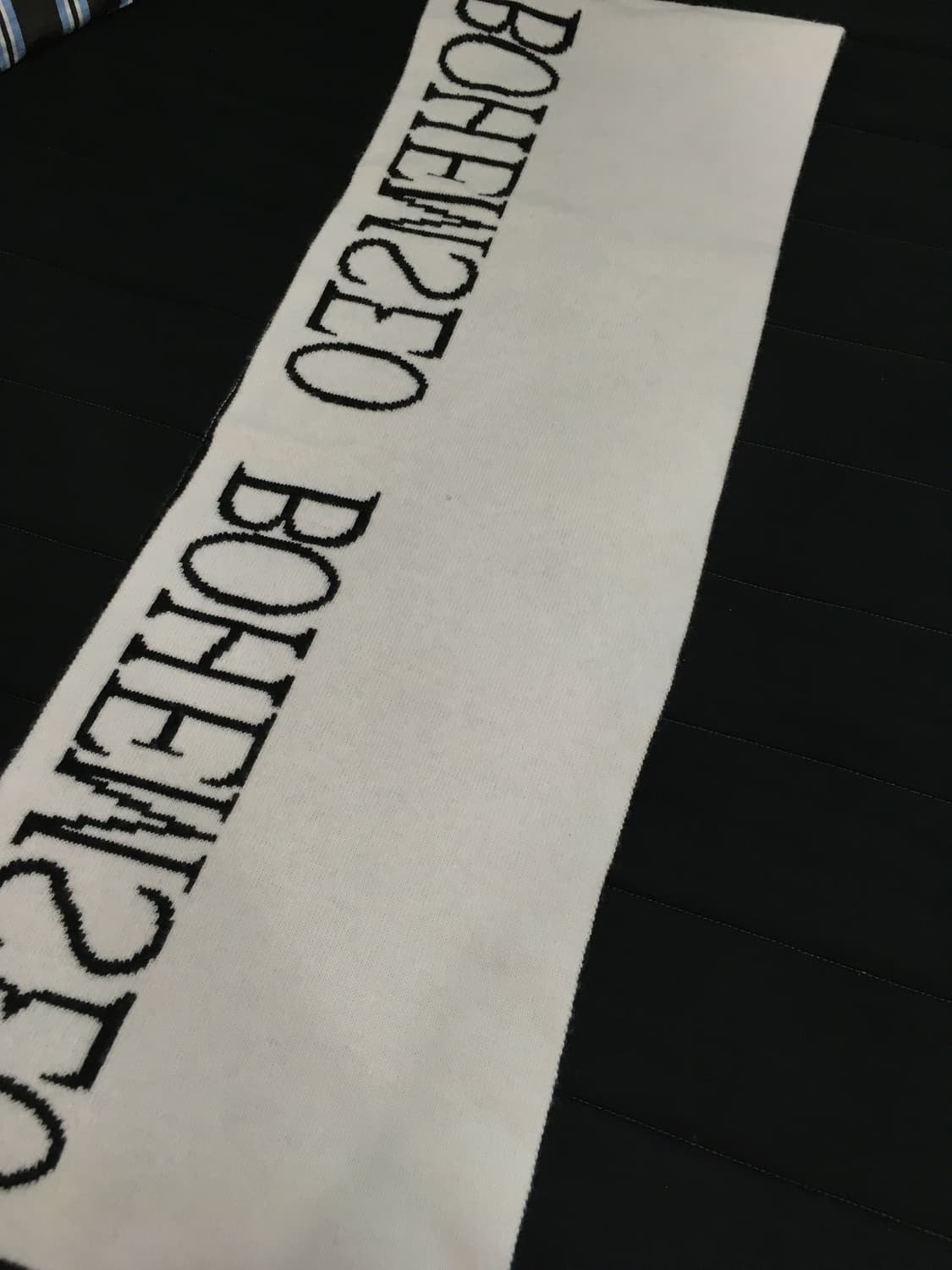 보헤미안 서울 JACQUARD KINT MUFFLER BLACK&IVOR 상품이미지8