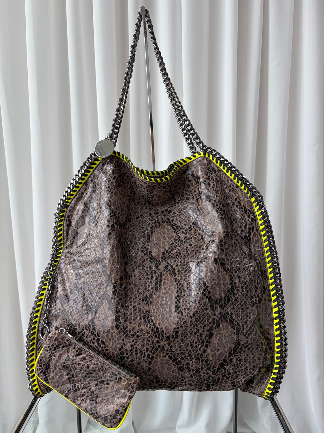 스텔라 매카트니 팔라벨라 스네이크스킨 토트백 상품이미지4