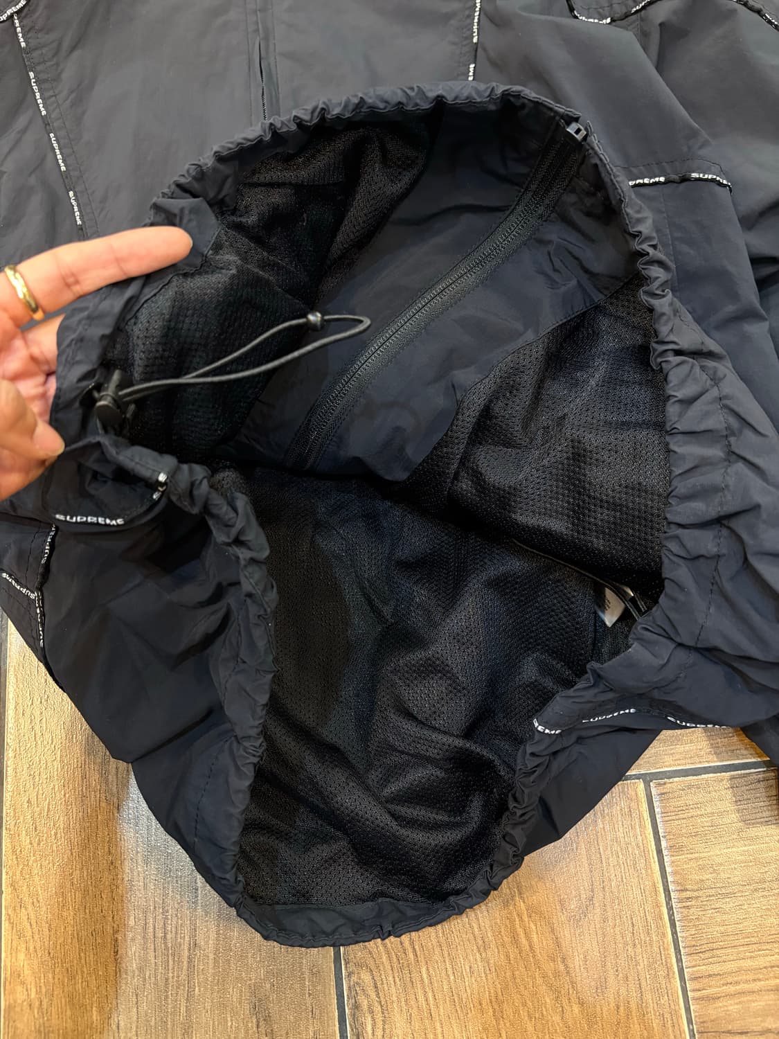 슈프림 로고 타이핑 후드 트랙 자켓 - 23Fw  상품이미지7