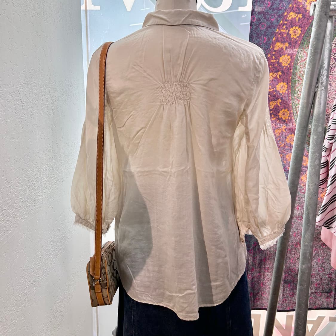 Burberry Ivory Lyocell Shirts 상품이미지6