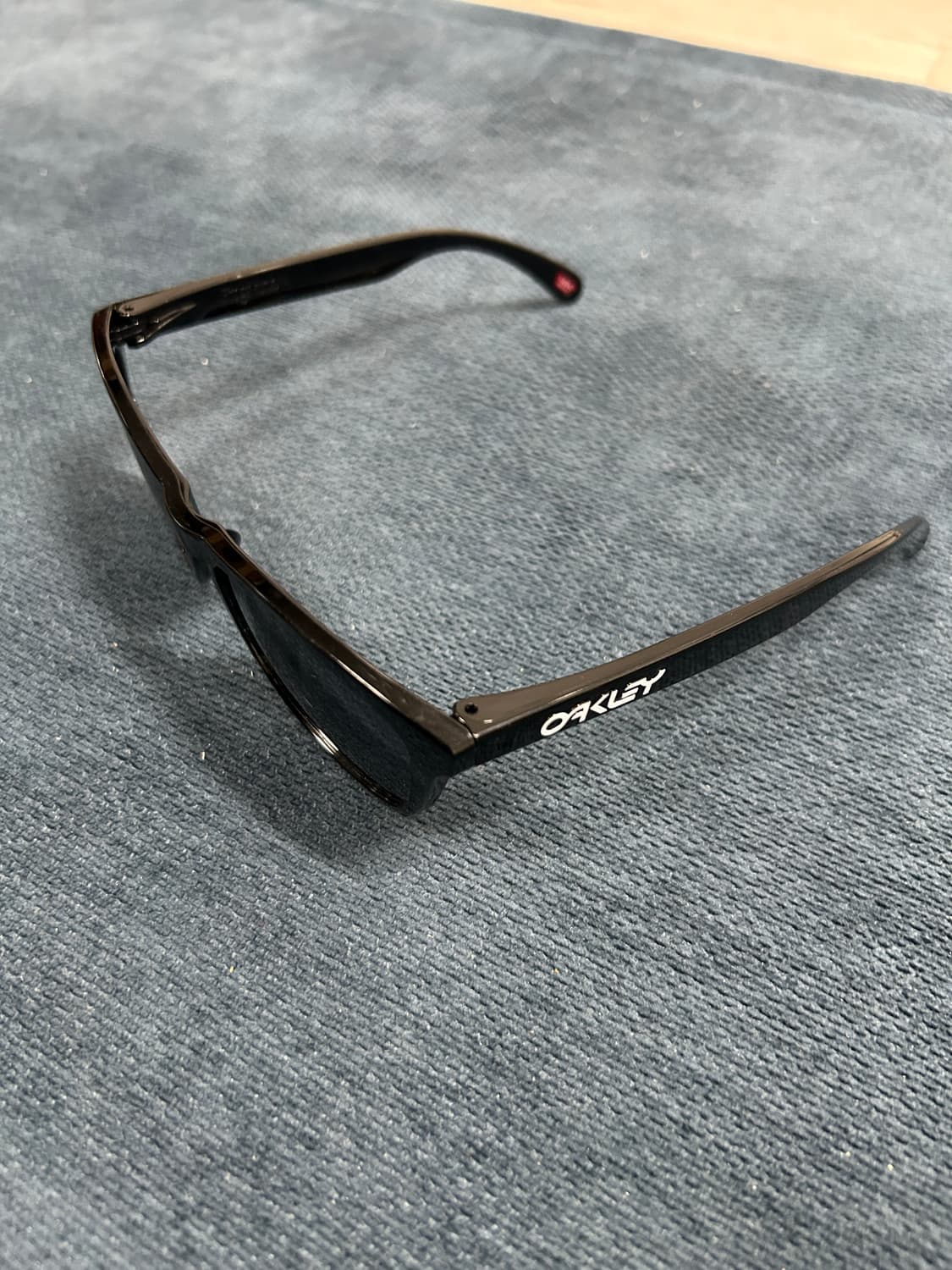 오클리 프로그스킨 상품이미지2