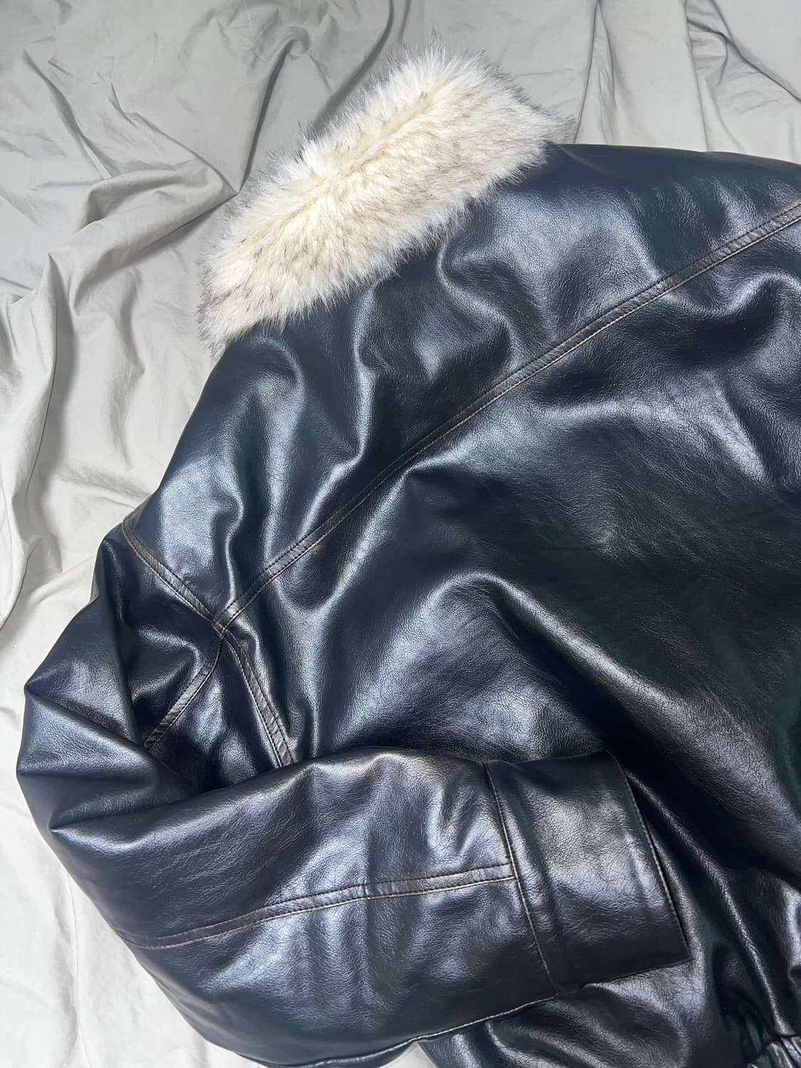 러프넥 워싱 레더 무스탕 자켓 상품이미지6