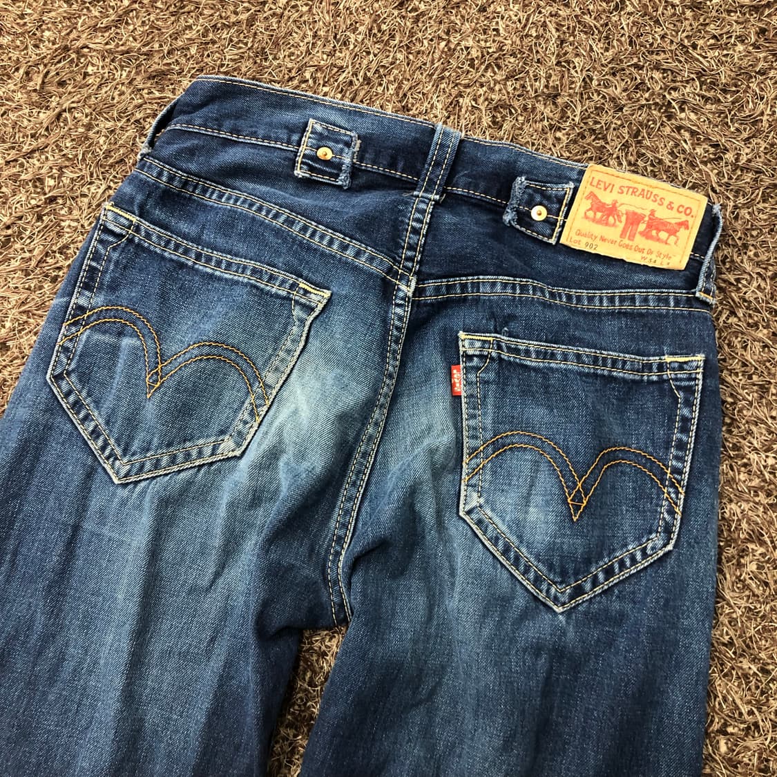 리바이스 902 워싱 데님 팬츠 상품이미지6