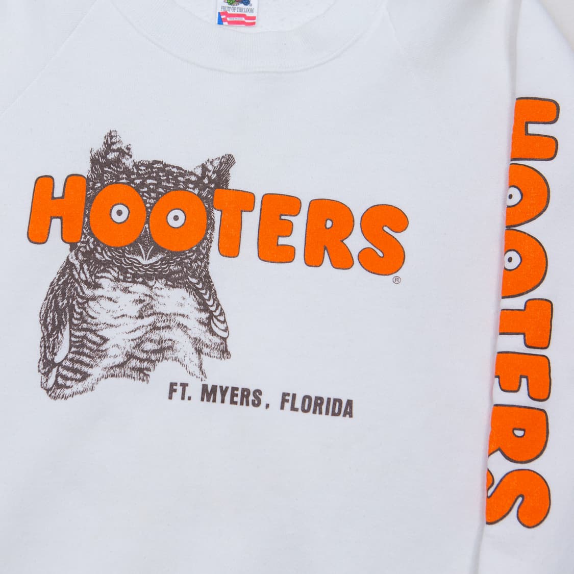 90s Hooters 스웻셔츠 상품이미지2