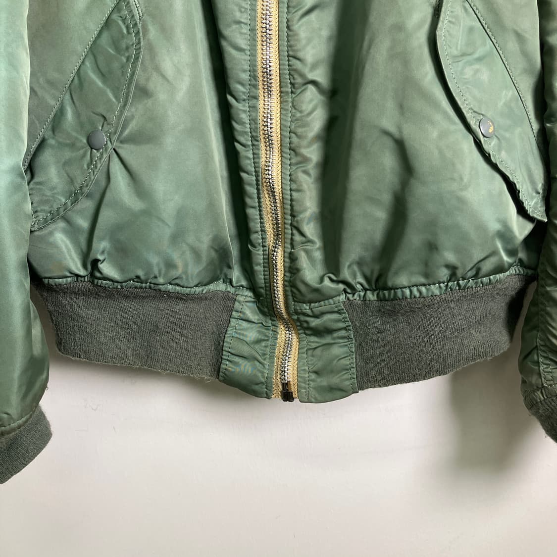 80's 알파인더스트리 카키 ma-1 항공점퍼  상품이미지4