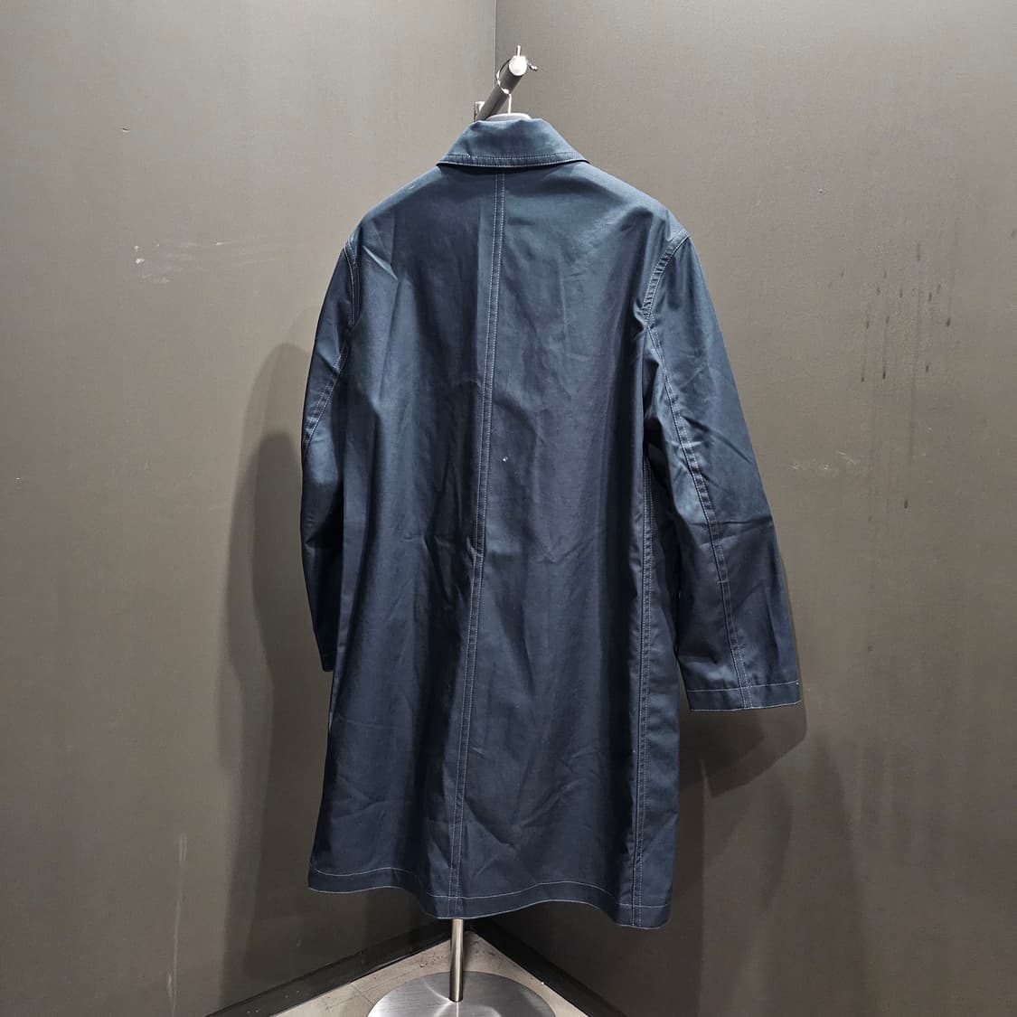 에르메스 헤비트윌 컬렉션 네이비 트렌치코트 상품이미지4