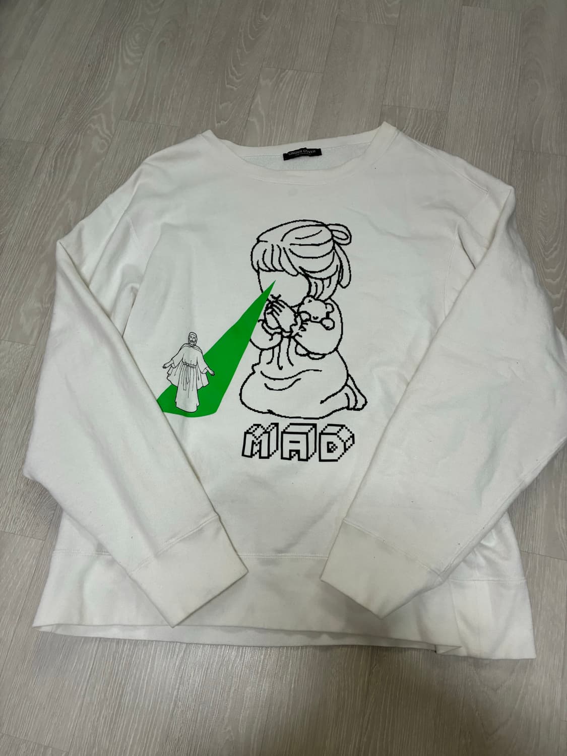 Undercover mad angel 맨투맨 상품이미지1