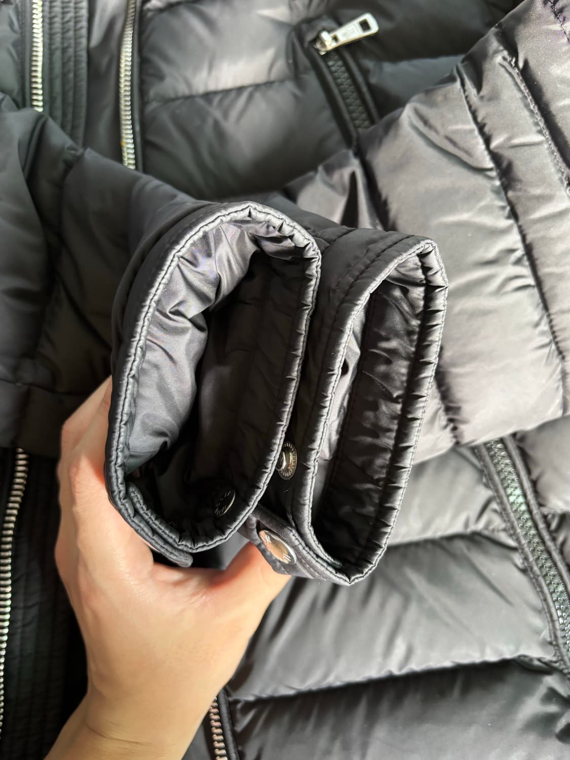 [3/당일배송] 몽클레어 아미오 쇼트 다운 자켓 3 Size 상품이미지6