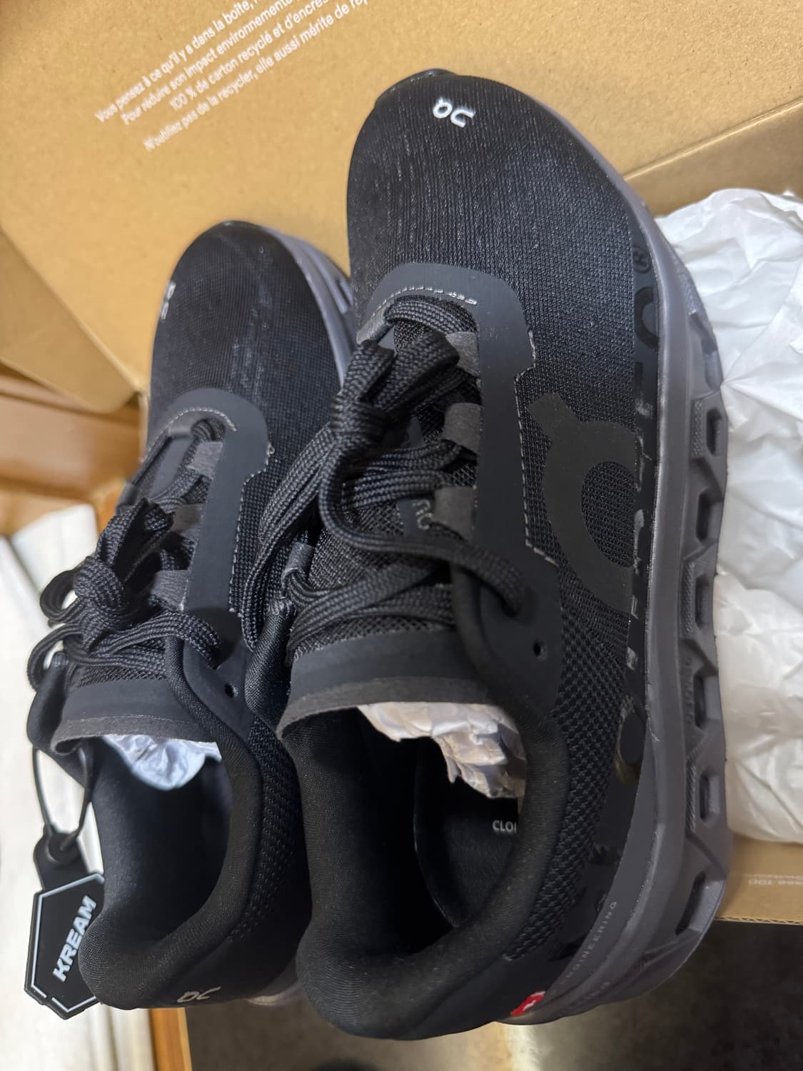 [225]온러닝 클라우드몬스터 블랙 마그넷 상품이미지1