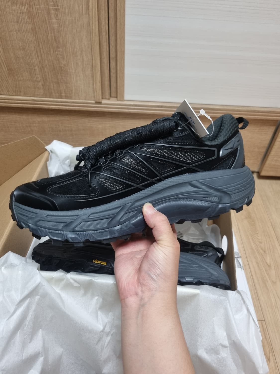 호카 x 엑슬림 마파테 스피드 2 TS 블랙 차콜
290 상품이미지1