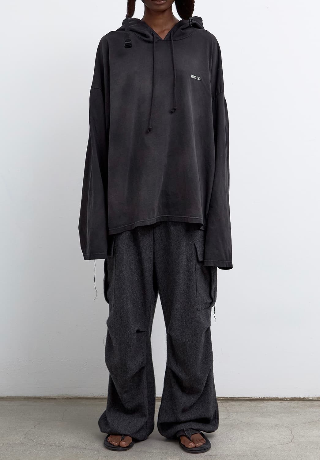 스탠드얼론 BAGGY WOOL CARGO TROUSERS 상품이미지3