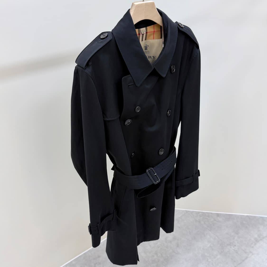 [S+급/52] 버버리 첼시 헤리티지 롱 트렌치 코트 블랙 상품이미지3