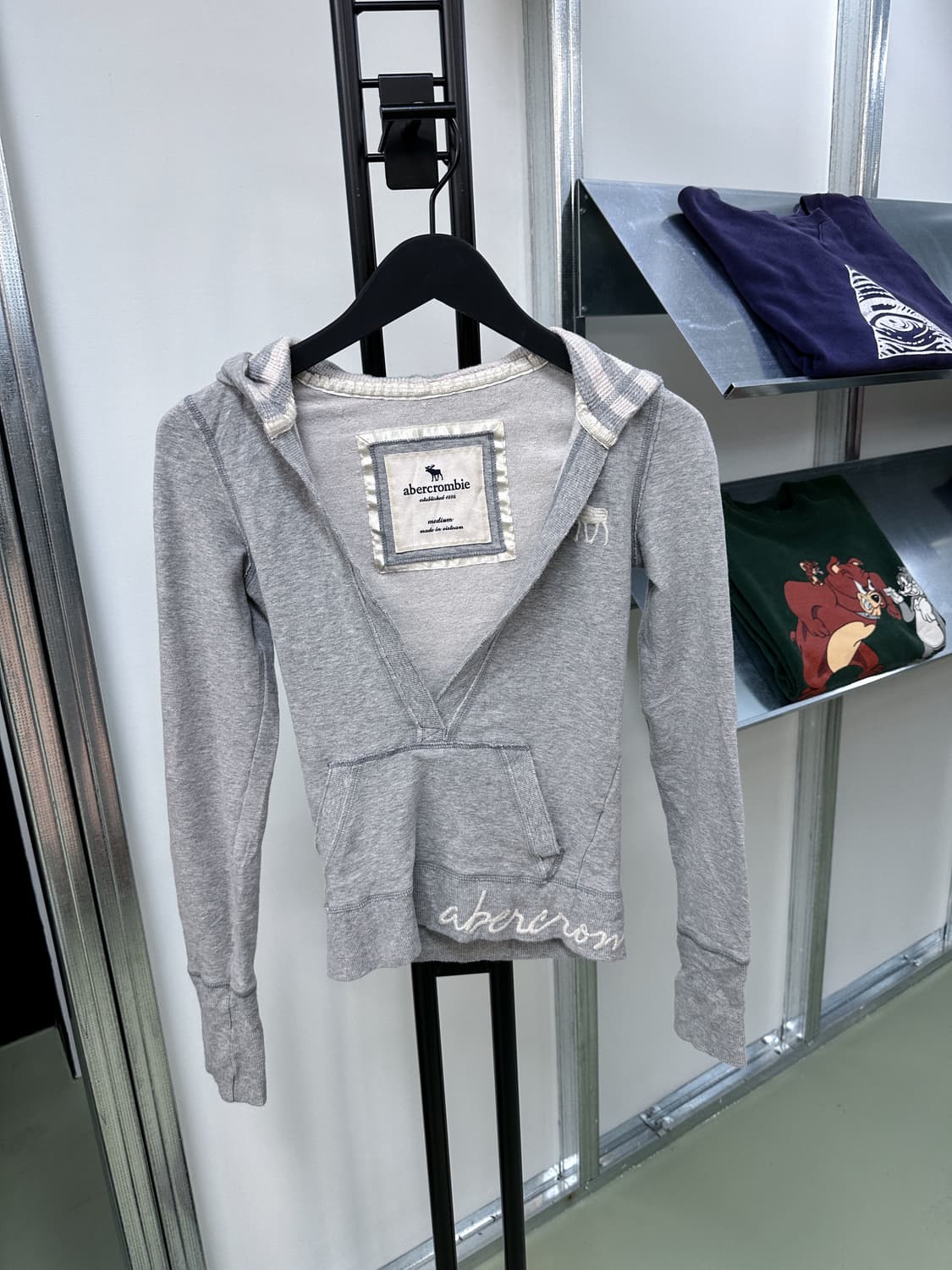 abercrombie gray cotton crop top 상품이미지1