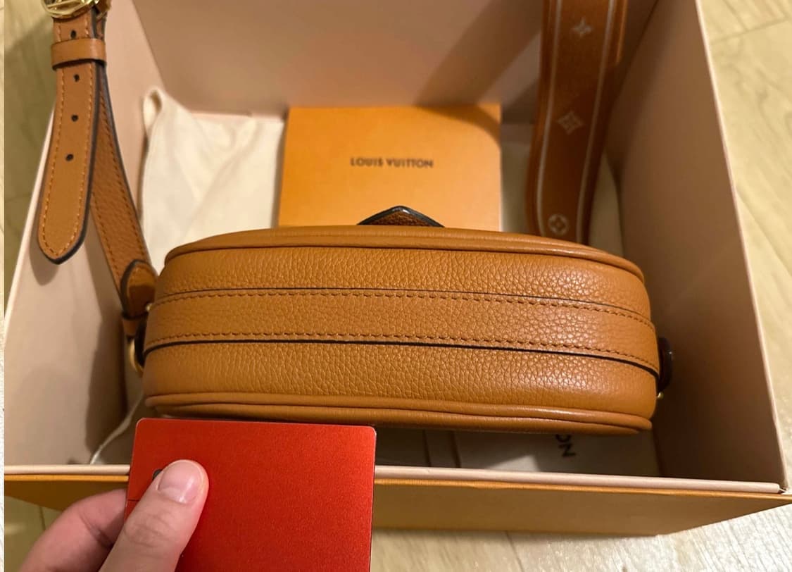 루이비통 퐁네프 소프트 크로스백 pm 상품이미지8