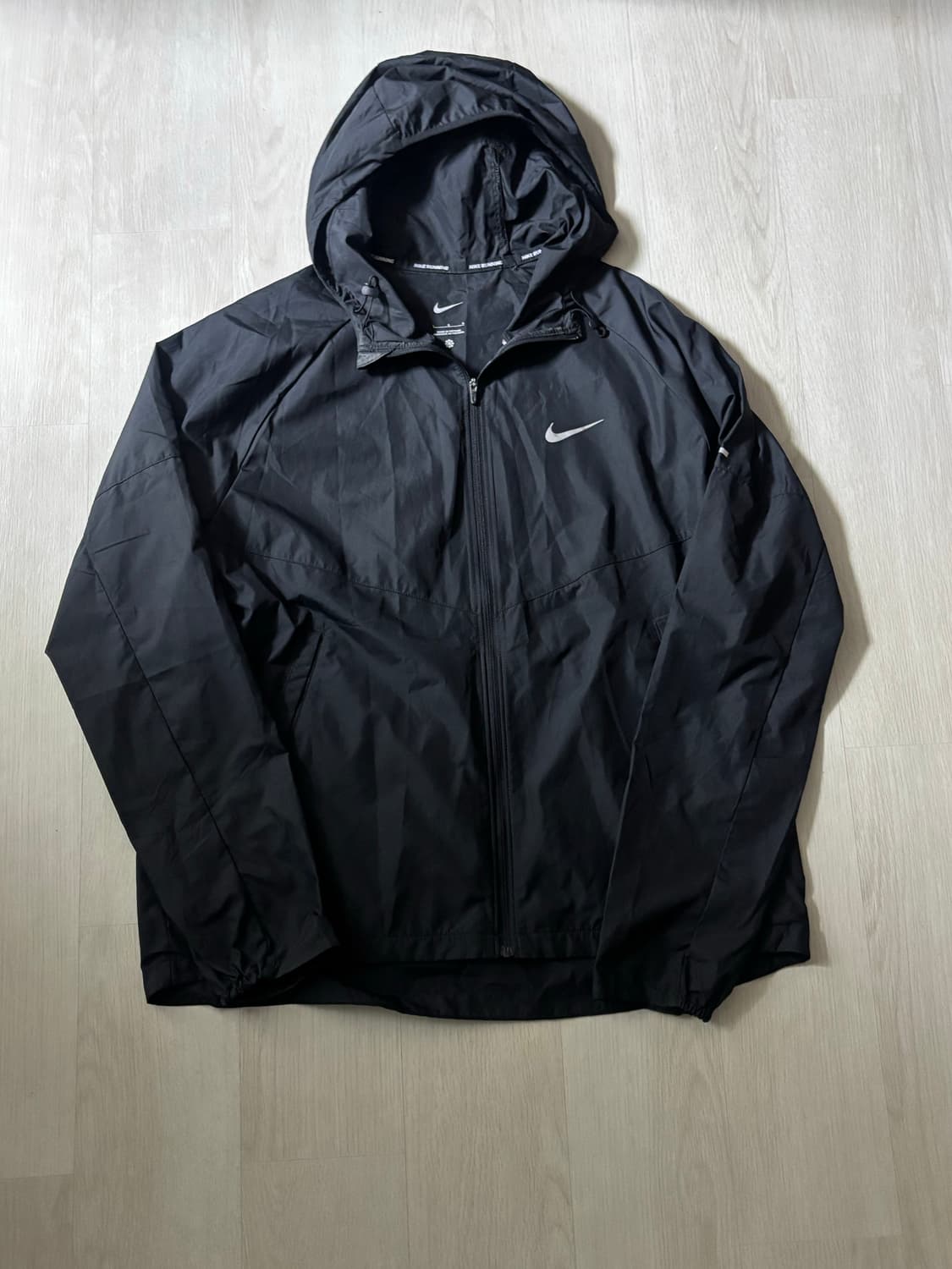나이키 러닝 바람막이 L 상품이미지4