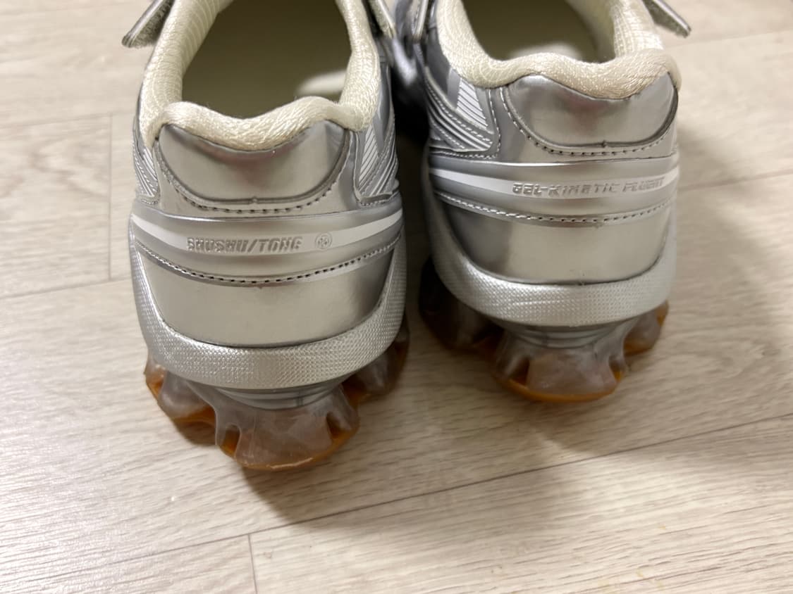 슈슈통 아식스 젤 키네틱 플루언트 퓨어 실버 화이트 38 상품이미지3