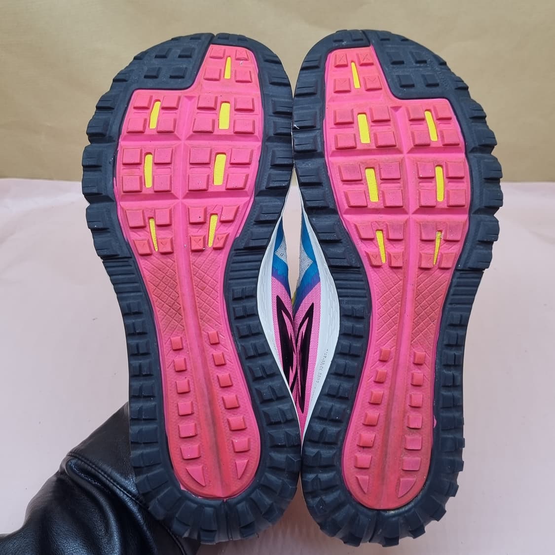 나이키 에어 줌 와일드홀스 운동화 270 상품이미지3