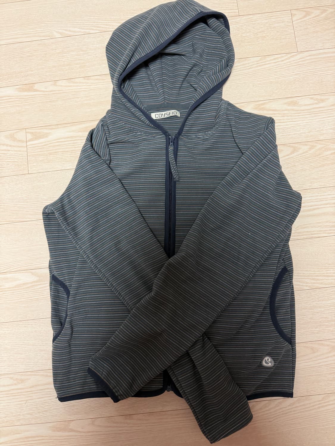 코이세이오 스트라이프 플리스 후드집업 차콜 상품이미지2