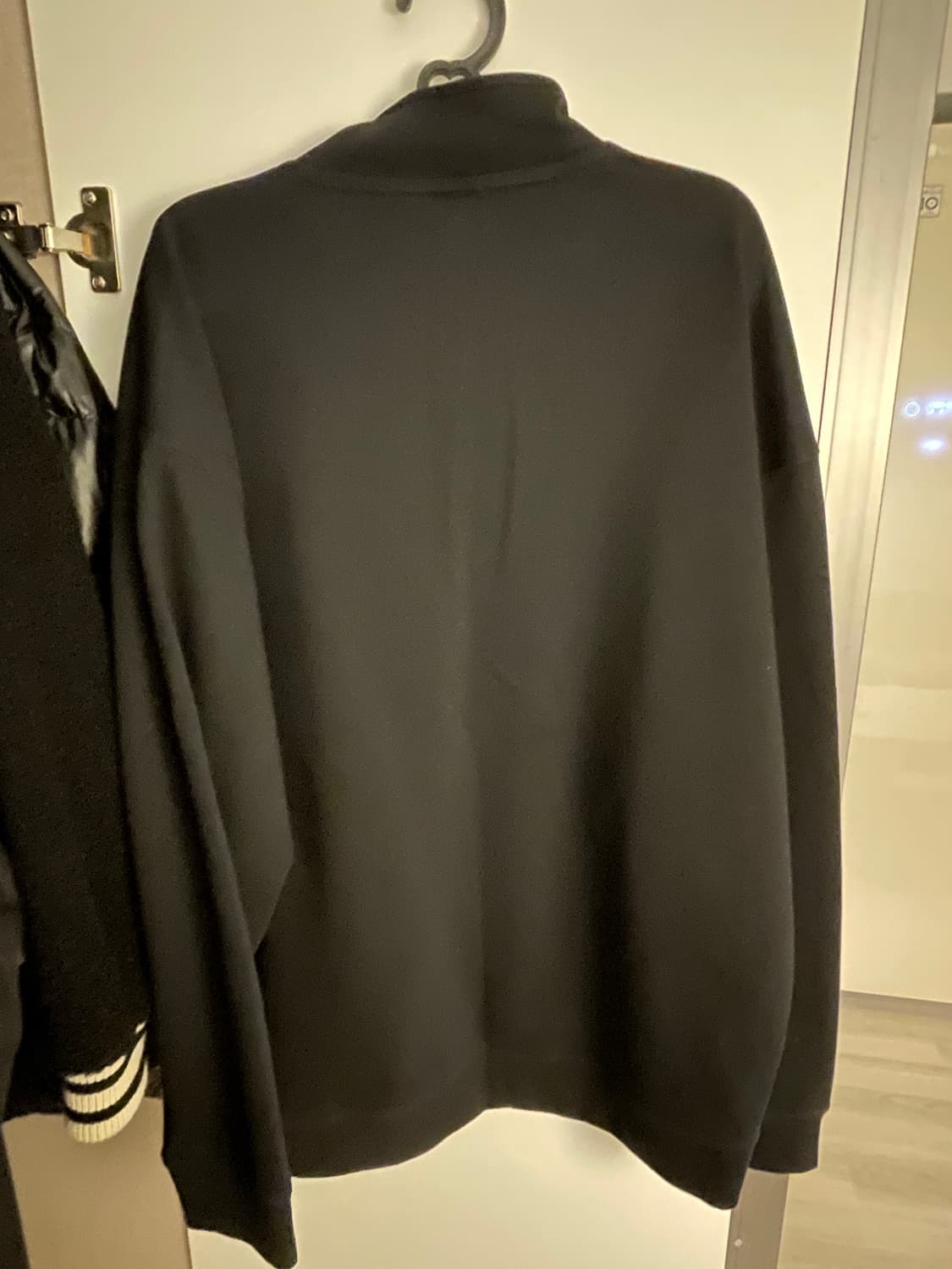 [Danton] 블랙 반집업 맨투맨 상품이미지4