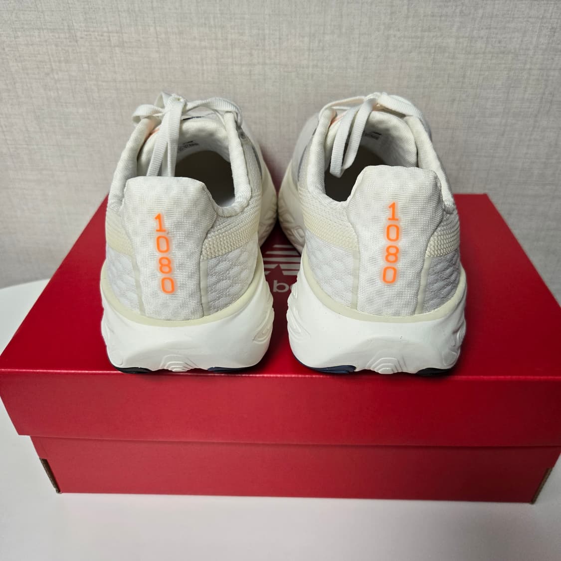 뉴발란스 1080 V14 아이보리 상품이미지5