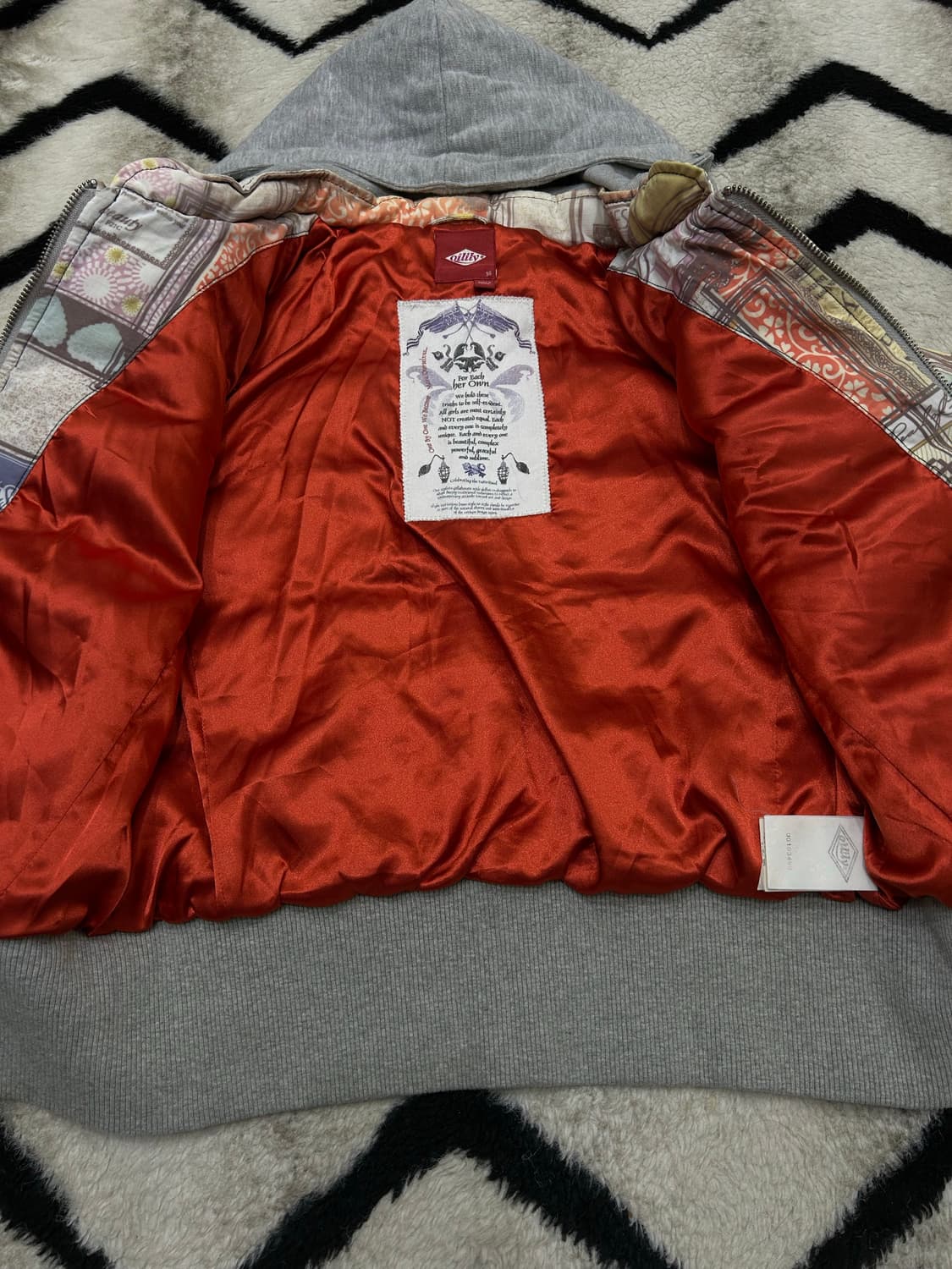 [36]오일릴리 후드 푸퍼 숏 패턴 패딩 상품이미지4