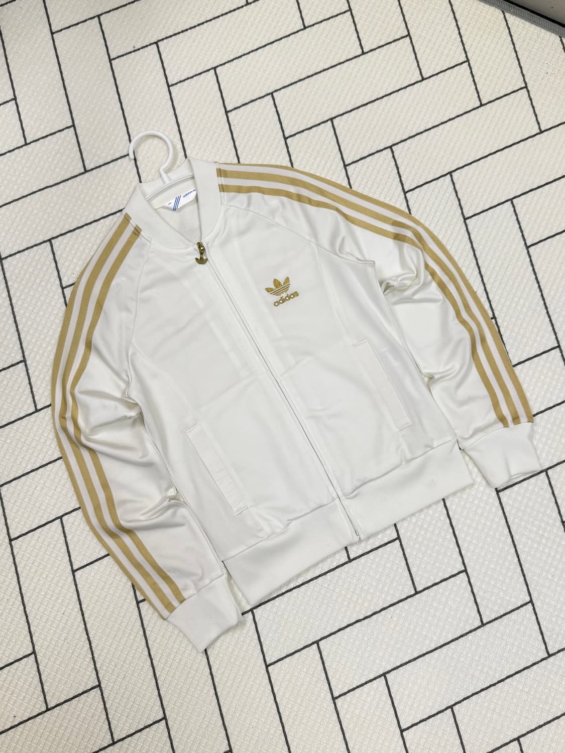 여성 85 / 아디다스 희귀 화이트 골드 백로고 져지 트랙탑 상품이미지1