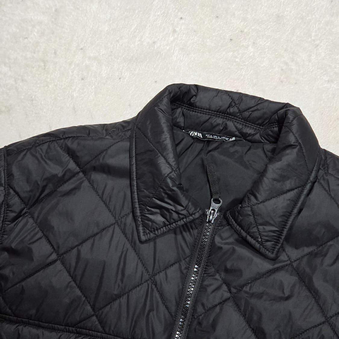 자라 패디드 누빔 블랙 셔츠 상품이미지2