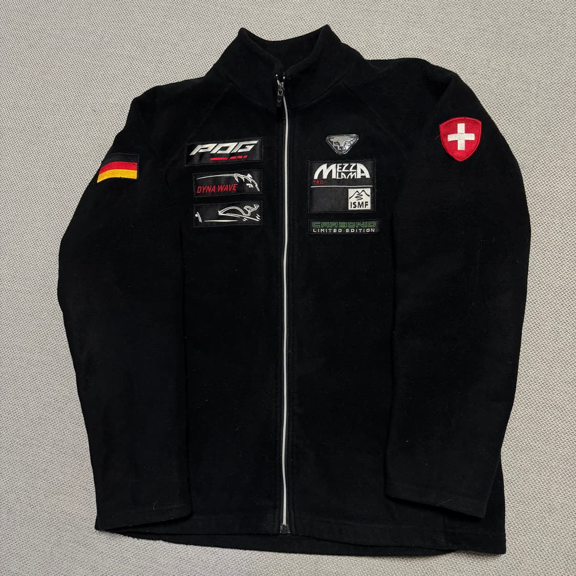 다이나핏 빅로고 플리스 자켓 상품이미지1