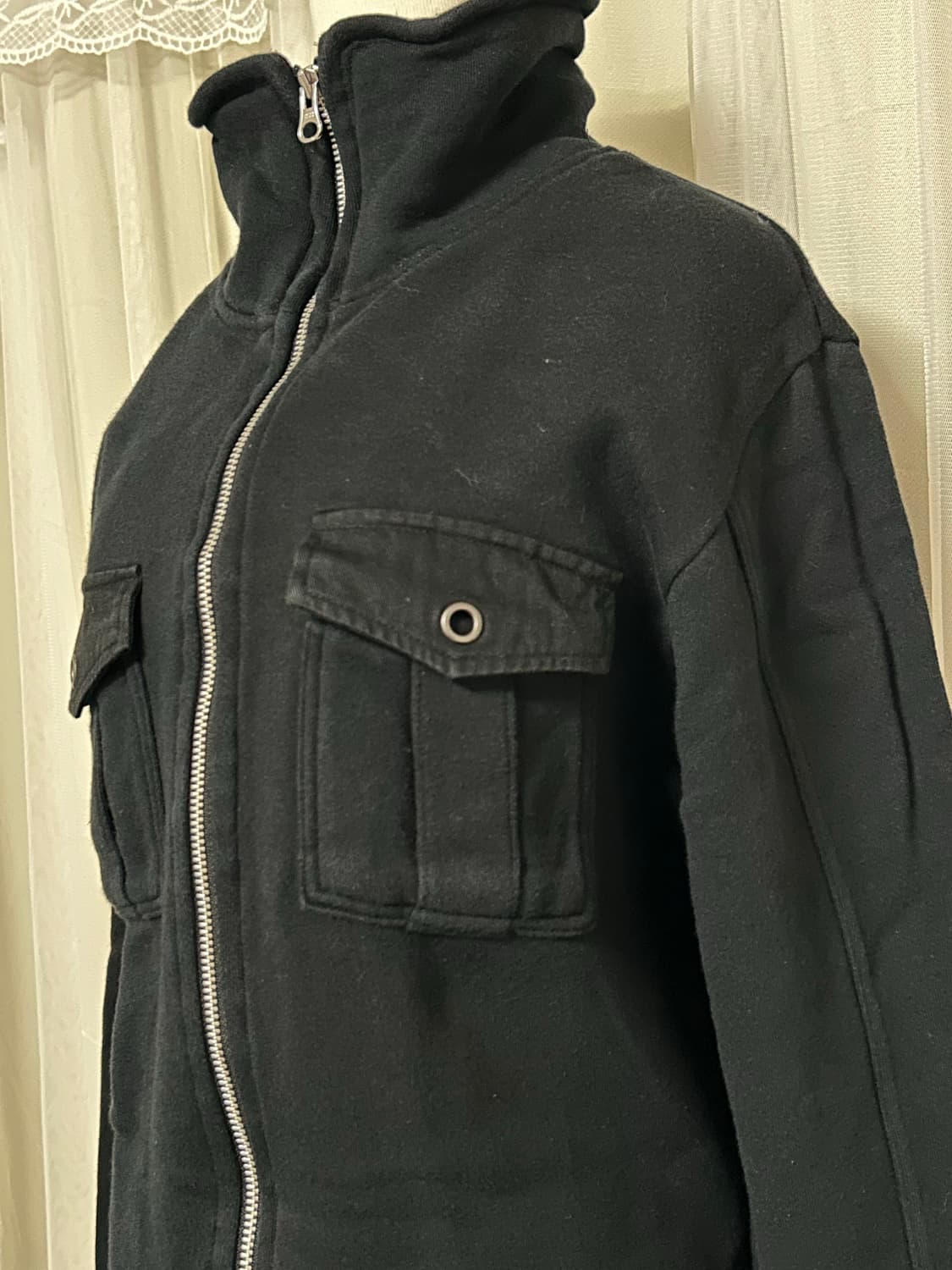 콤사이즘 하이넥 포켓 집업 자켓 상품이미지2