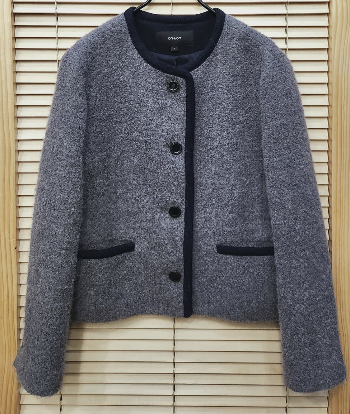 (새상품급)온앤온 문가영 부클레 트위드자켓 상품이미지1