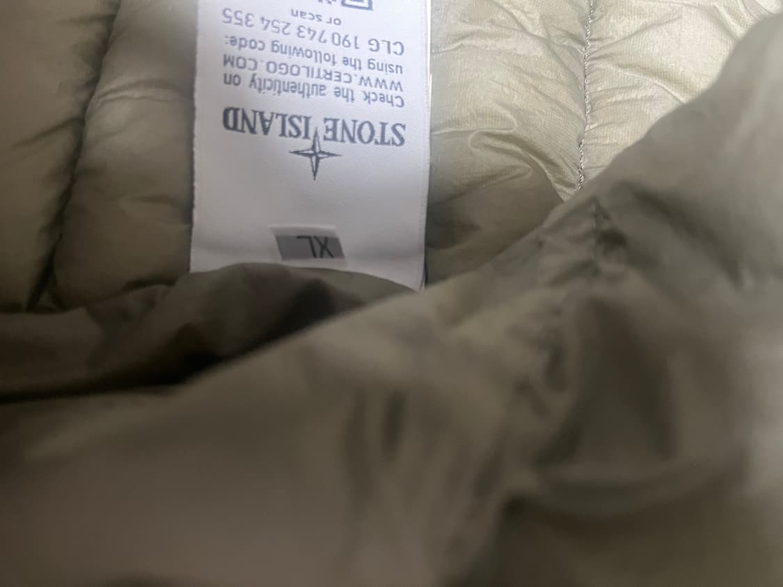 18FW 스톤아일랜드 마이크로얀 논후드 경량패딩 XL 상품이미지3