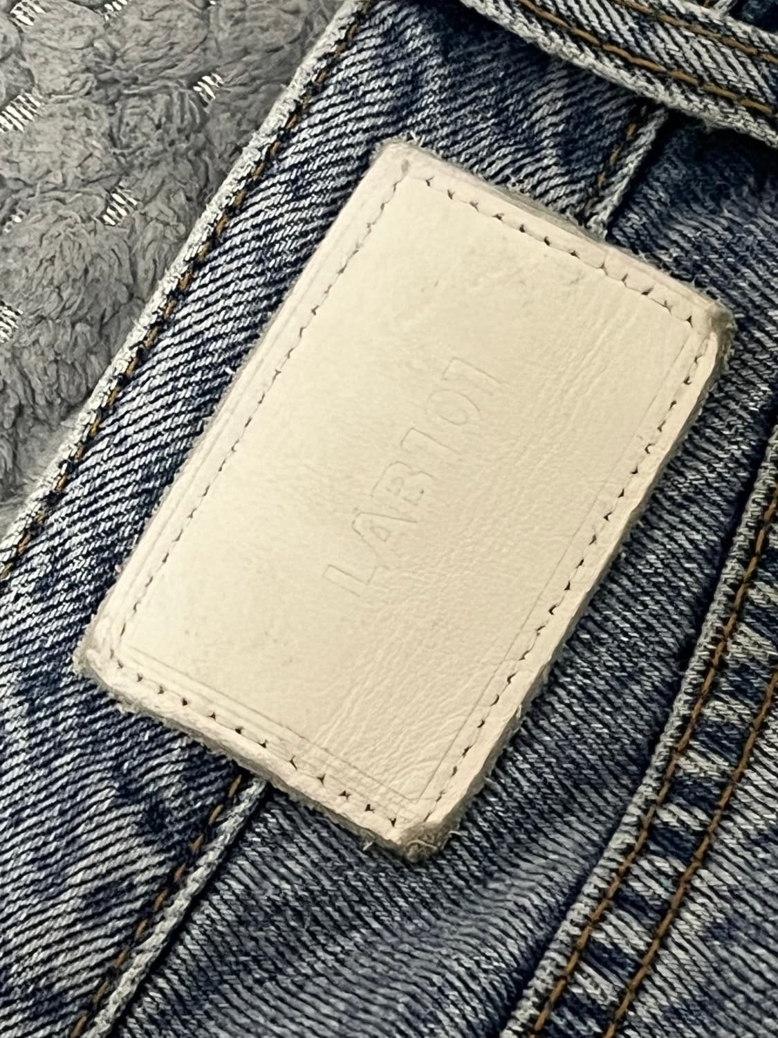 Lab101 side cutting washing denim 상품이미지3