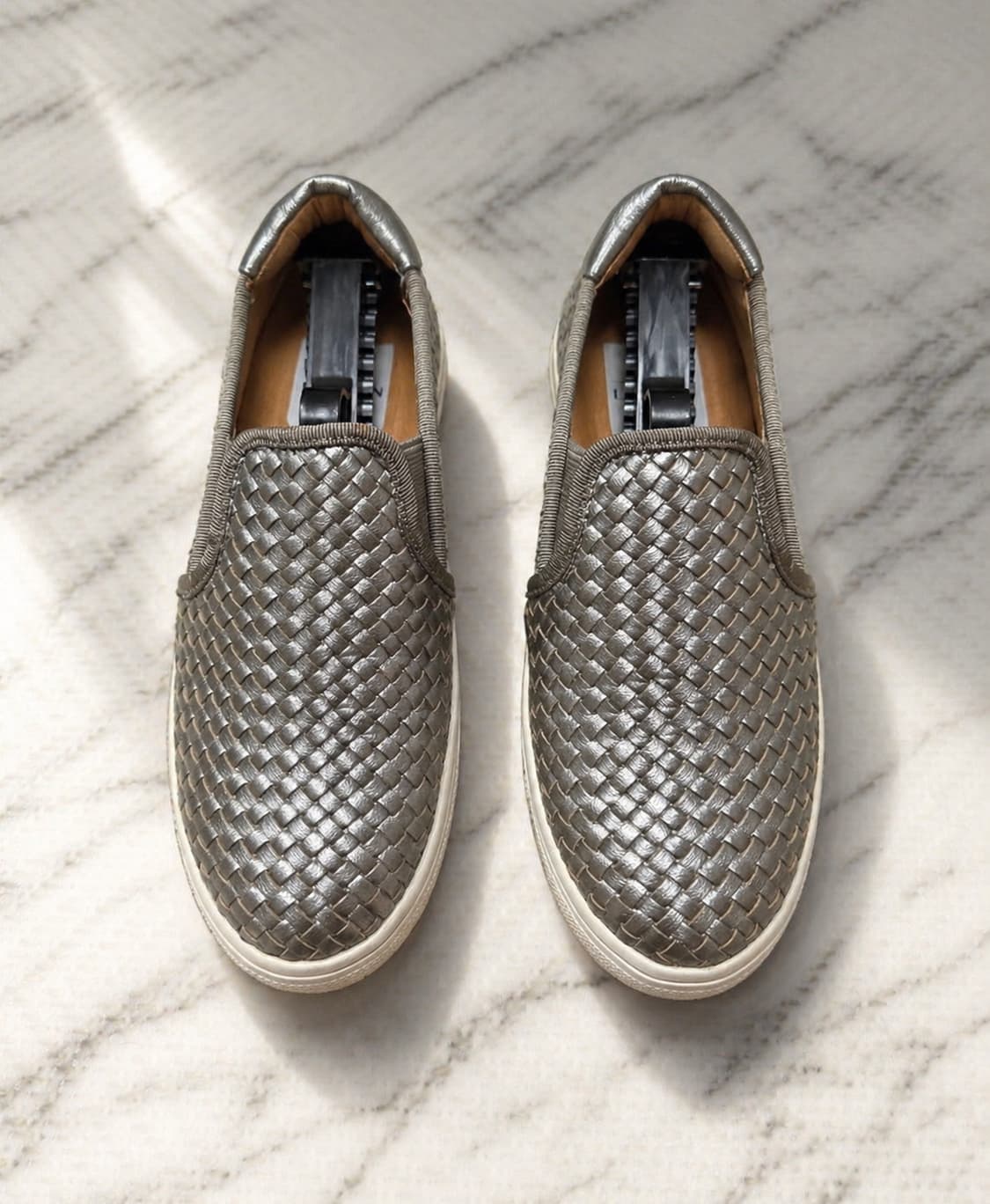 랑방온블루 메쉬 슬립온 실버 / 22 (215~220) 상품이미지4