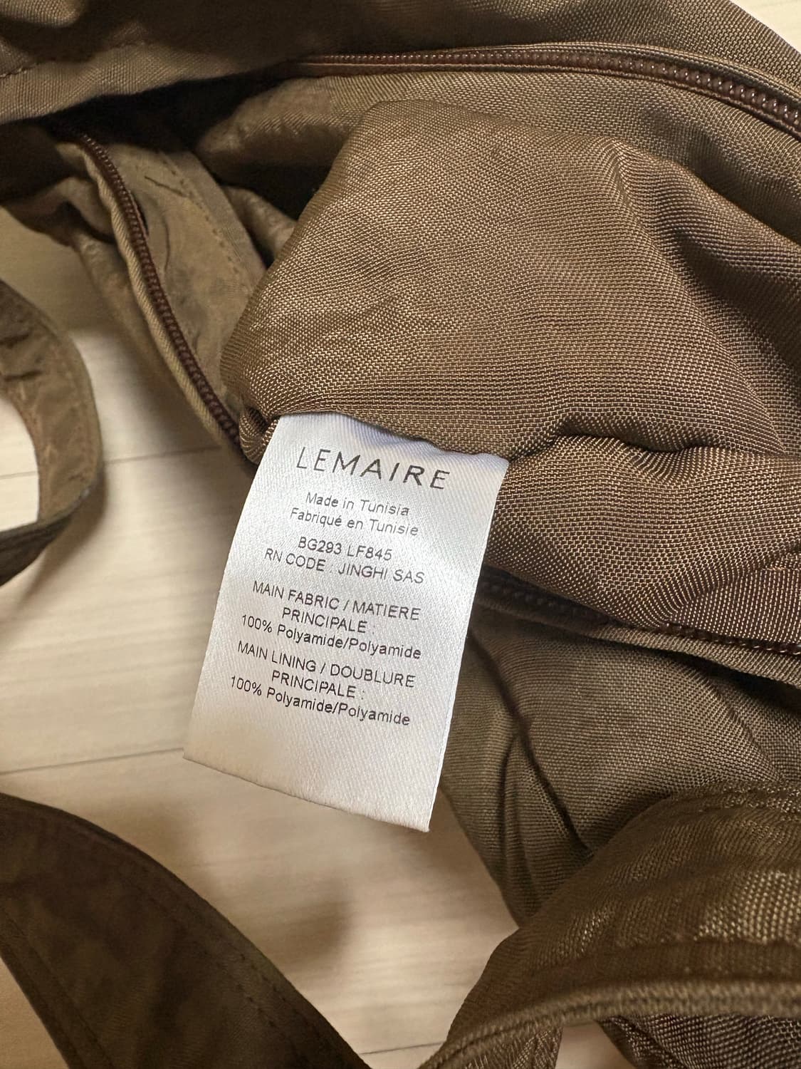 르메르 게임백 코비차브라운(스몰) 판매합니다 상품이미지10