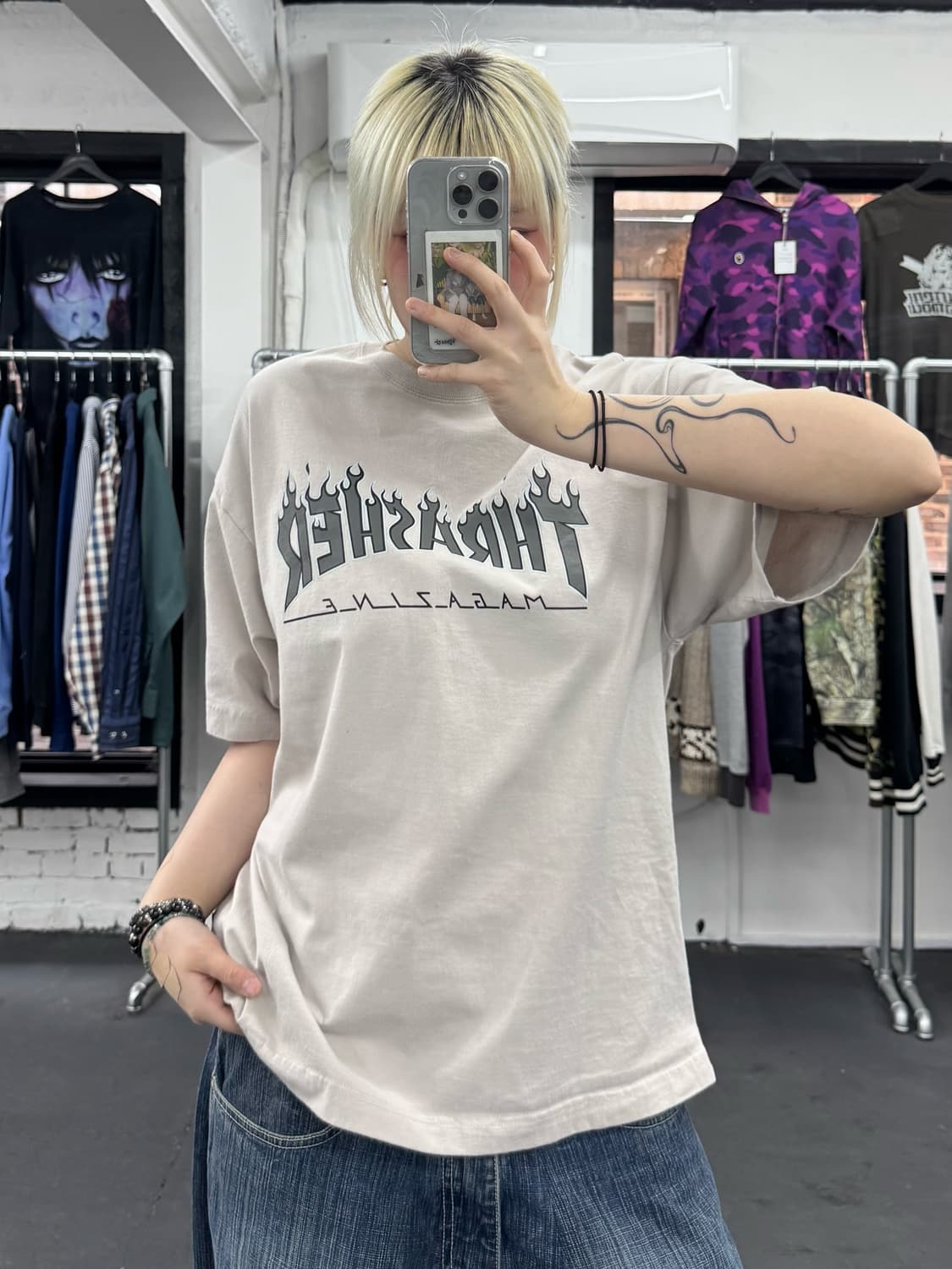 트레셔 플레임 로고 티셔츠 상품이미지2