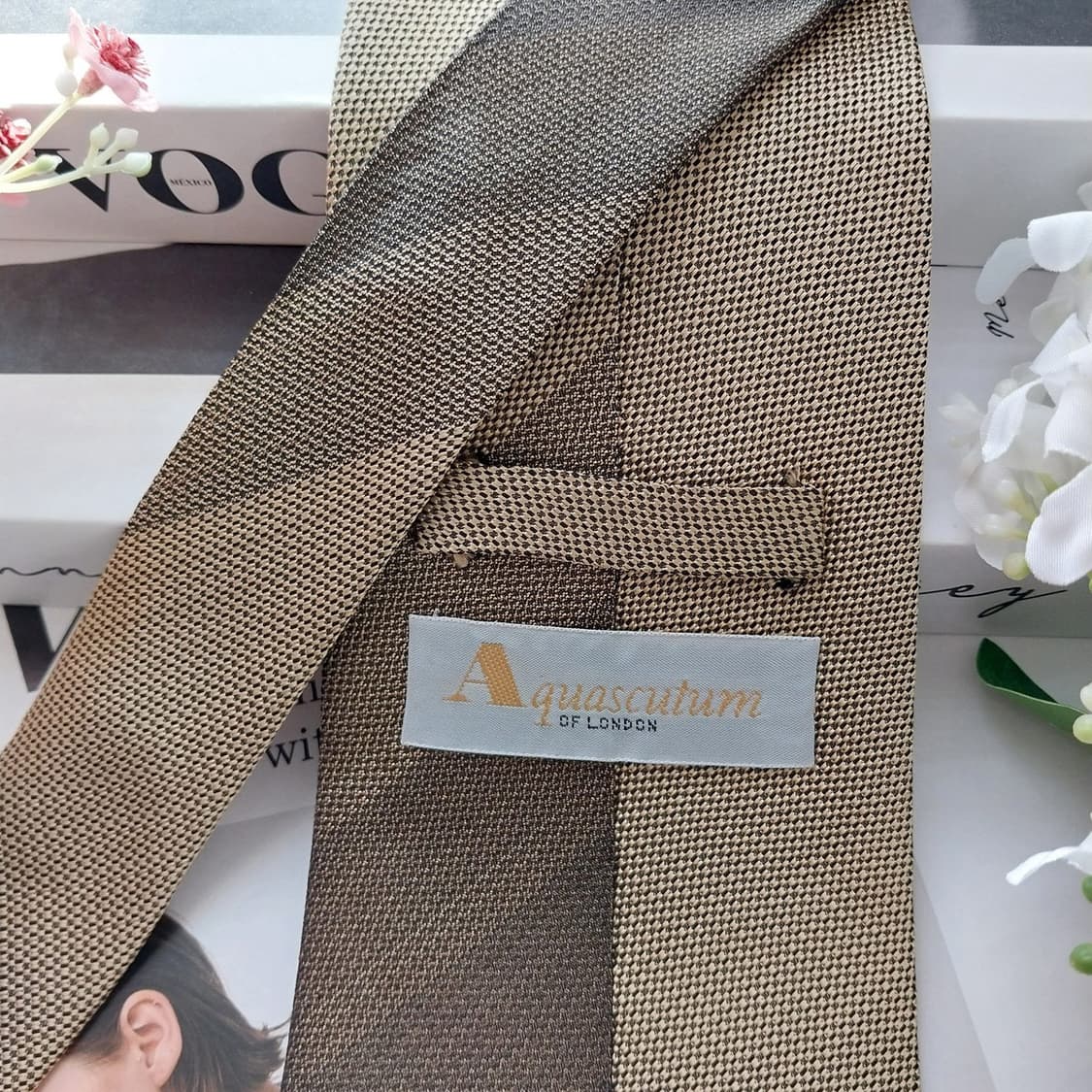 아쿠아스큐텀 실크 솔리드 텍스처 넥타이 9.8cm A+등급 K1708
 상품이미지7