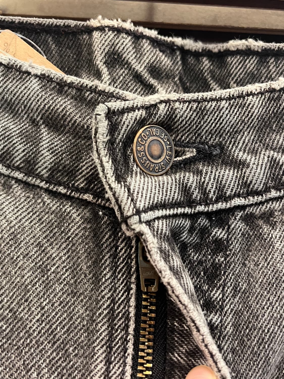 90s Levis 리바이스 560 흑청 컷오프 데님 쇼츠 팬츠 (USA) 상품이미지3