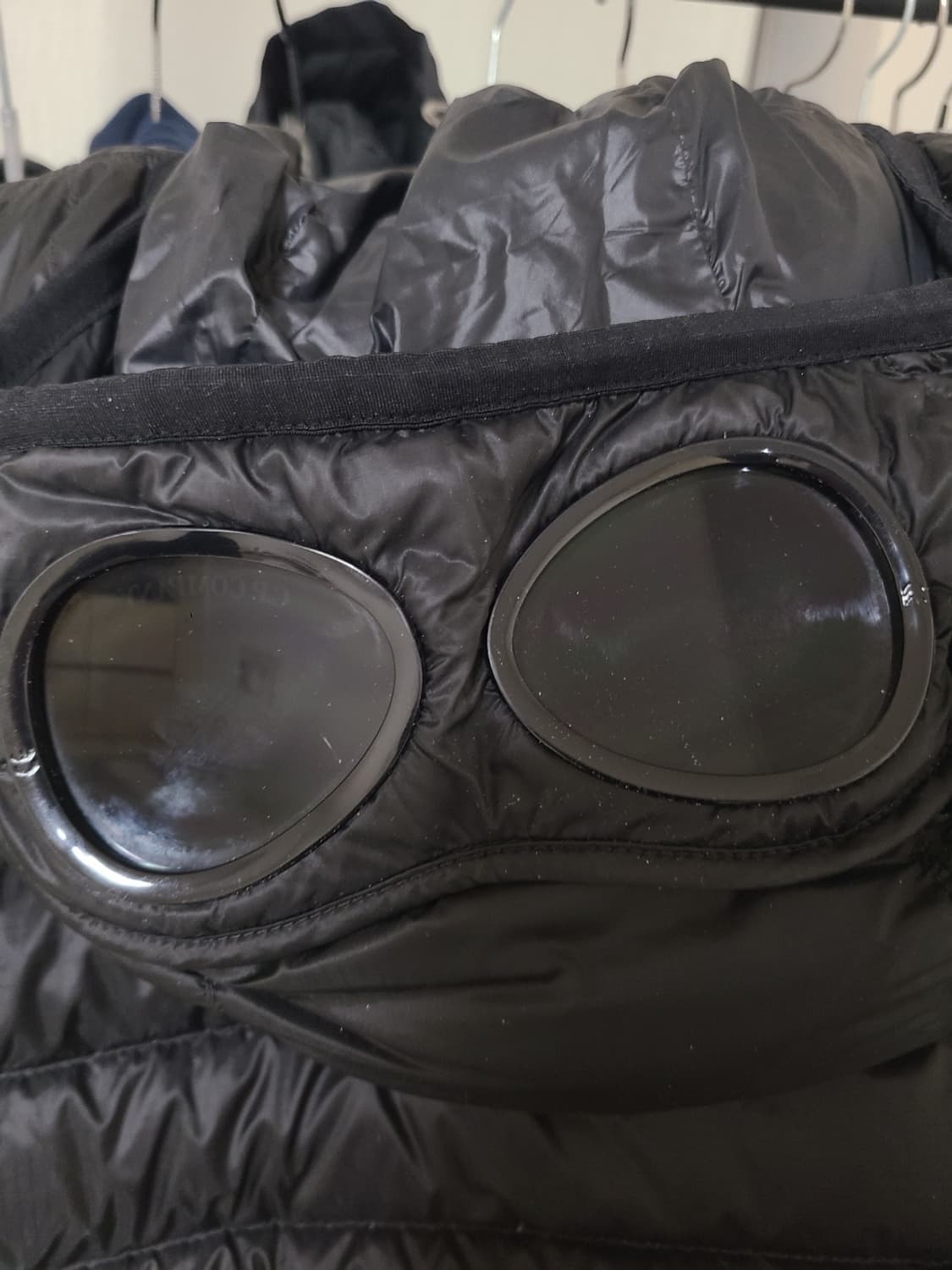 CP  DD 쉘 조끼 패딩 48사이즈 상품이미지3