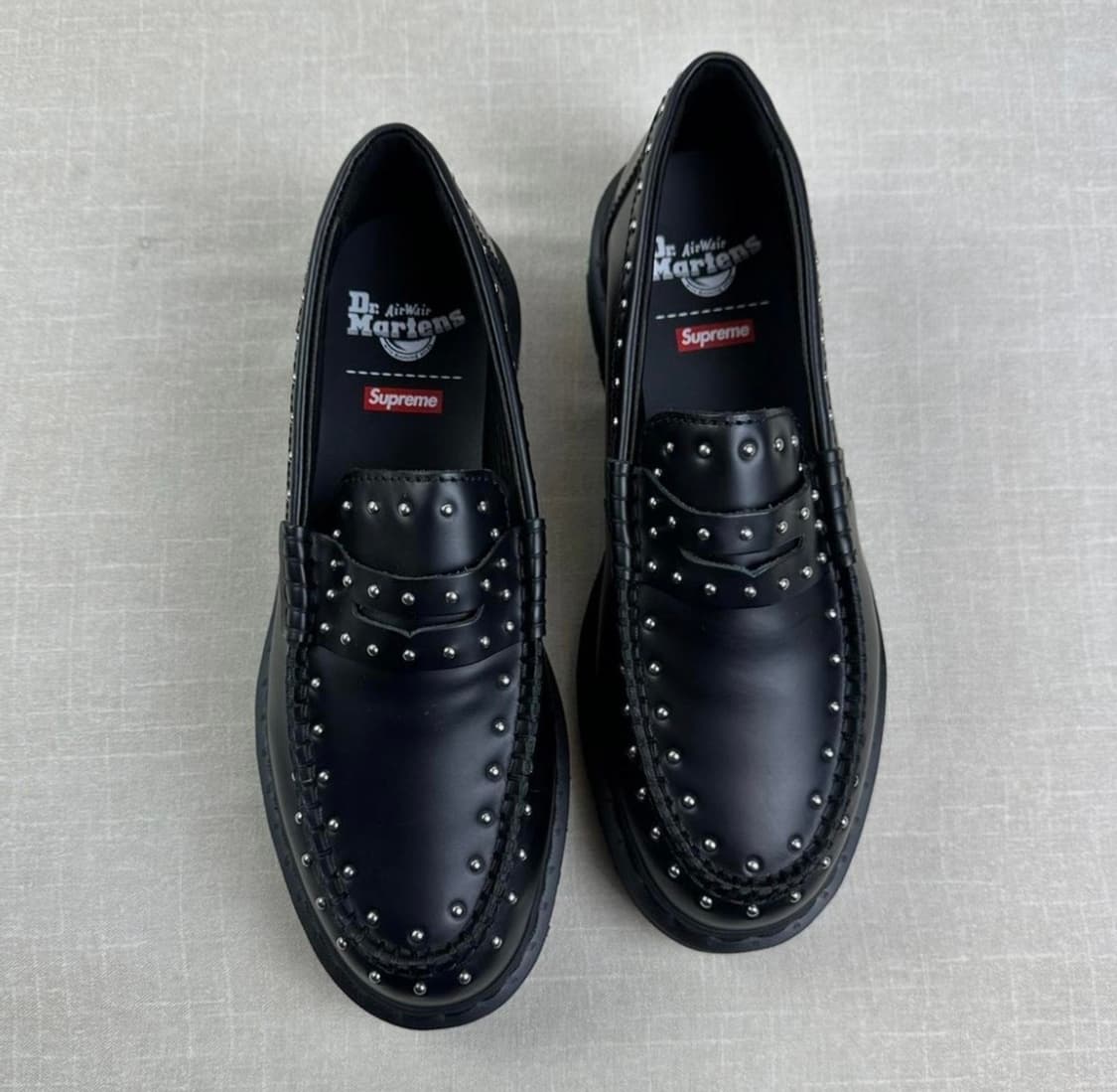 슈프림 닥터마틴 스터드 로퍼 상품이미지1