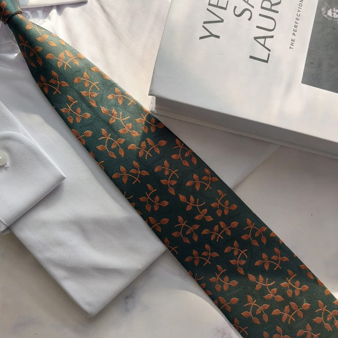 입생로랑 실크 다크그린 리프 자카드 넥타이 9.1cm A등급 K1589
 상품이미지8