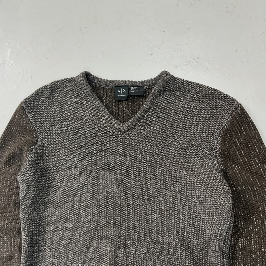 아르마니 익스체인지 투톤 V넥 니트 상품이미지1