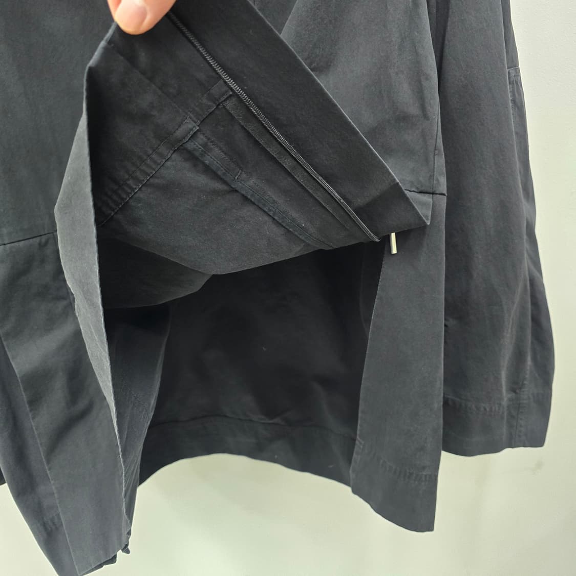 코스 블랙 후드 아노락 상품이미지6