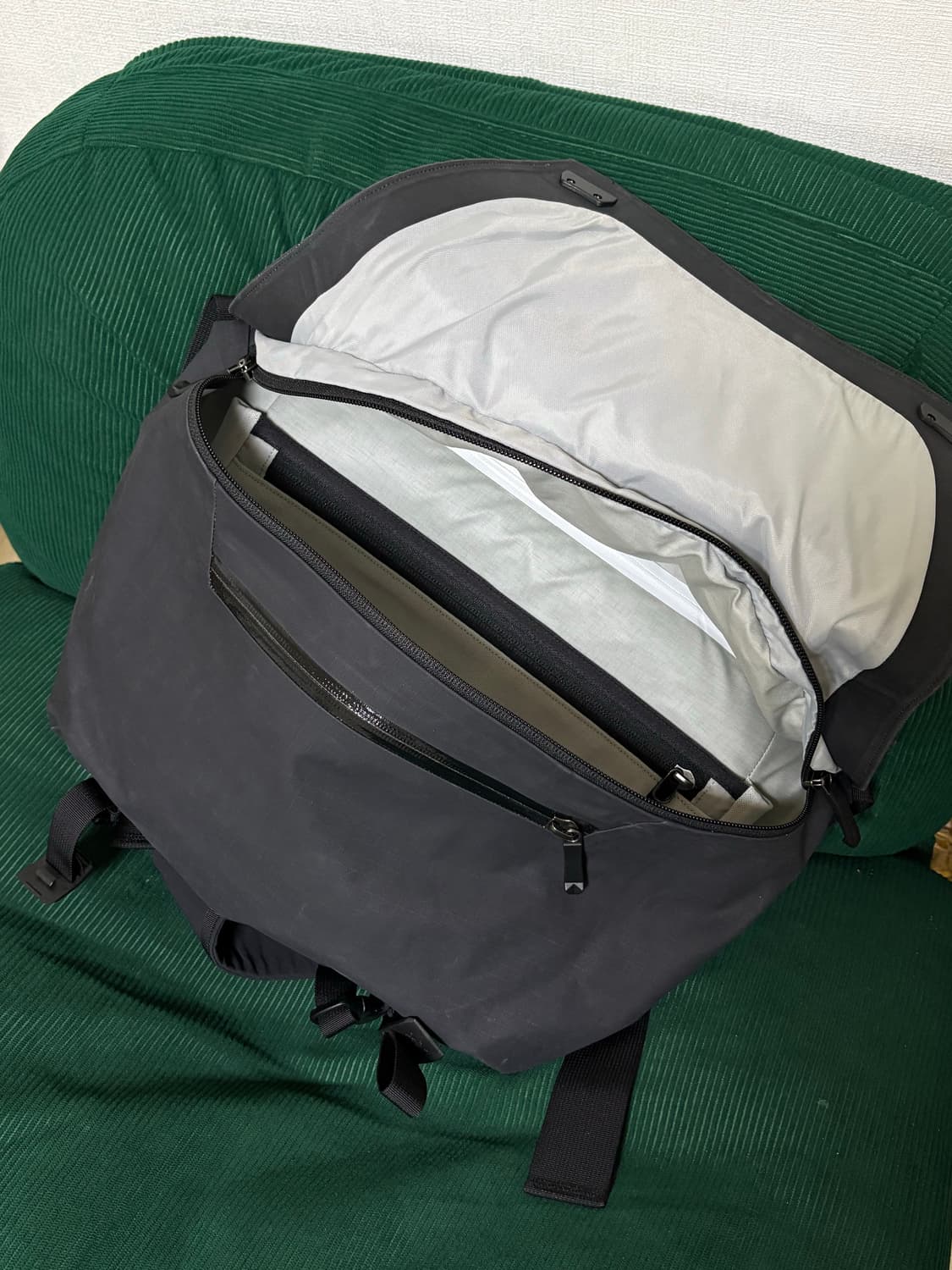 아크테릭스 그랜빌 10 캐리어 백 상품이미지3