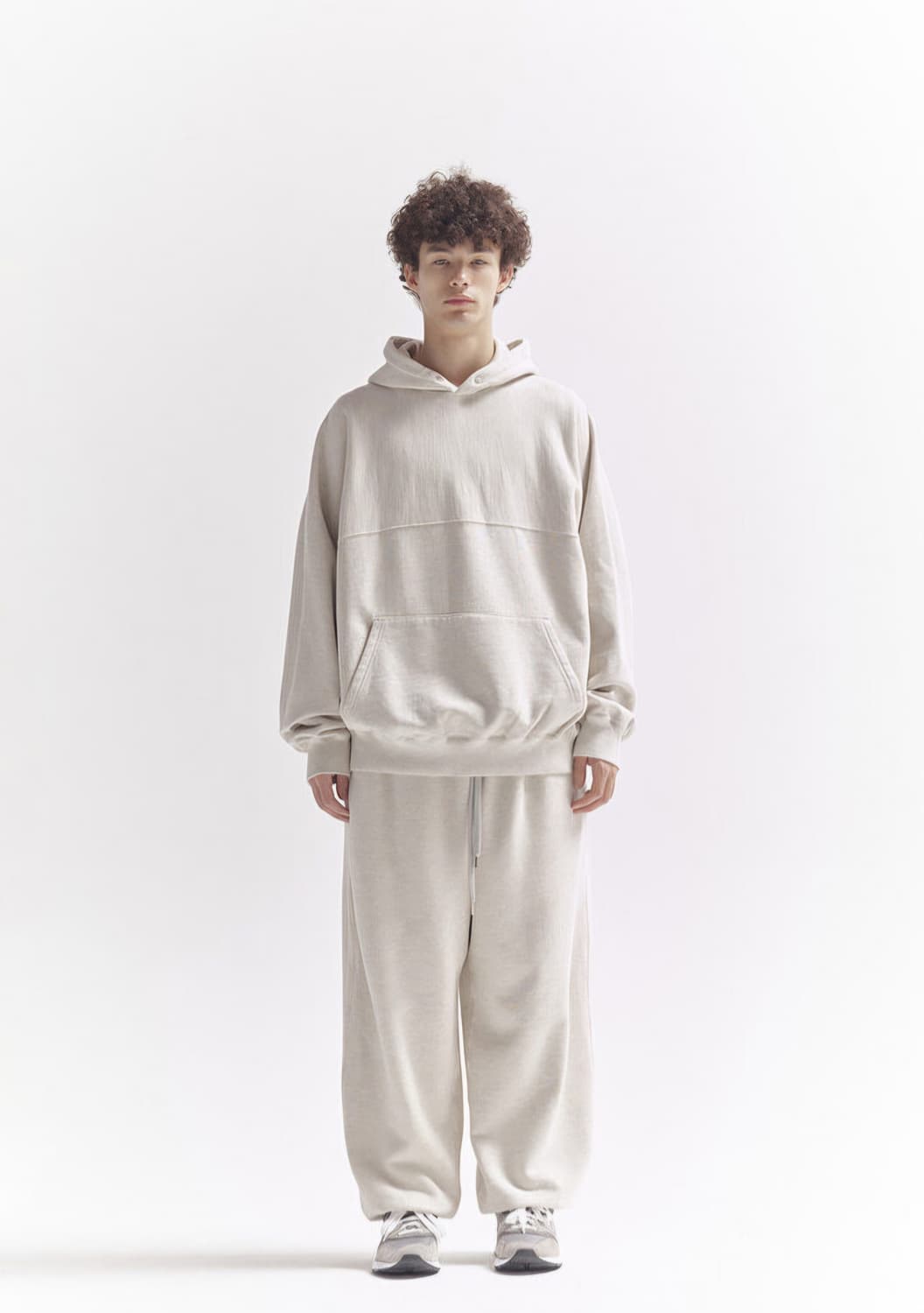 Aw22 모이프 트레이너 후드티 1사이즈 상품이미지2