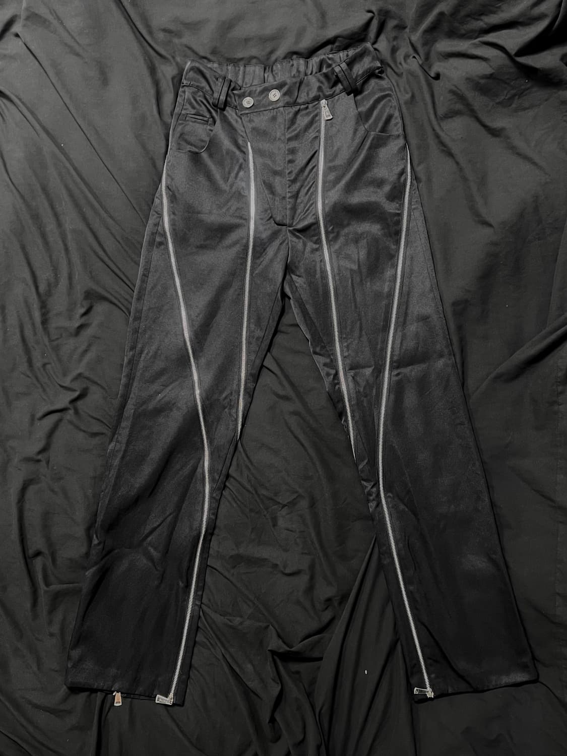 TWISTED ZIPPER PANTS  상품이미지1