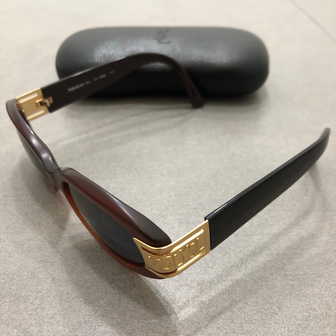 입생로랑 이브생로랑 ysl 금장 오발 오벌 선글라스 상품이미지2