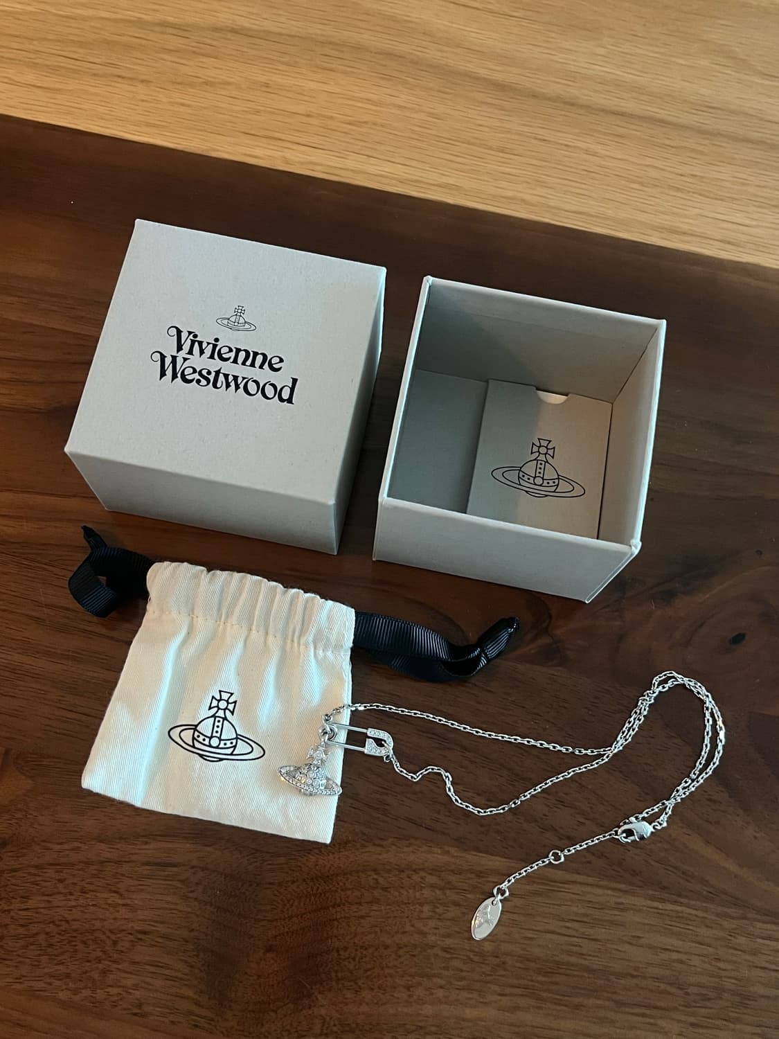 비비안웨스트우드 루크리스 실버 목걸이 상품이미지1